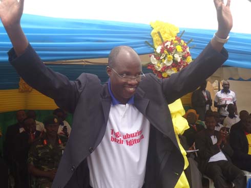 Umuyobozi mukuru mu kigo cy'igihugu cy'ubuzima (RBC), Dr Kayumba Claver.