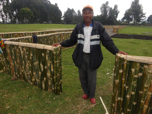 Damascene ati-iyi site niyo yatureze.