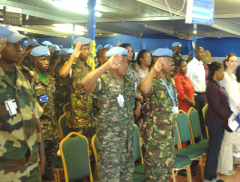 Abasirikare bari mu butumwa bw'amahoro muri Darfur bifatanyije n'Abanyarwanda kwibuka Jenoside yakorewe Abatutsi.