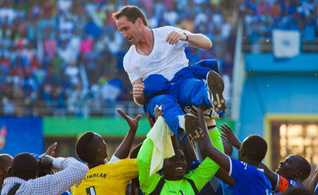 Didier Gomes da Rosa wamamaye mu Rwanda nyuma yo guhesha Rayon Sport igikombe cya shampiyona umwaka ushize arashaka gutoza Amavubi.