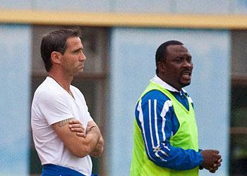 Didier Gomes na Ali Bizimungu barakoranye ariko ntibumvikana, Ali arasezererwa.