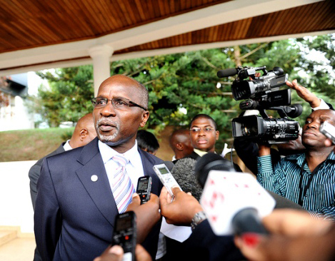 Umunyambanga nshigwabikorwa wa SADC, Dr Thomas Salamao, aganira n'itangazamakuru nyuma y'ibiganiro hagati ya Perezida w'u Rwanda n'umukuru wa SADC.