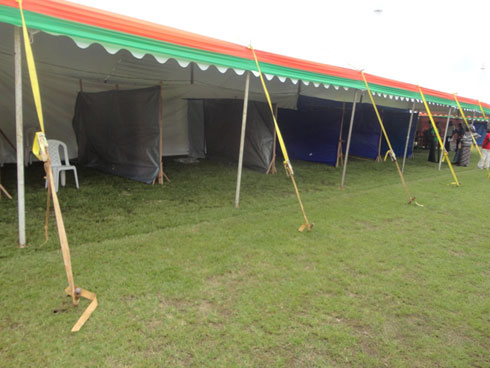 Stands zarangije kubakwa ntiziragezwamo ibimurikwa.