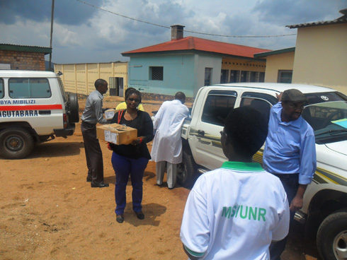 Batanze impano zirimo amasabune yo kumesa n'amafaranga ibihumbi 50.