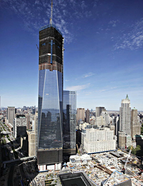 Aho inzu ya One World Trade Center igeze yubakwa.