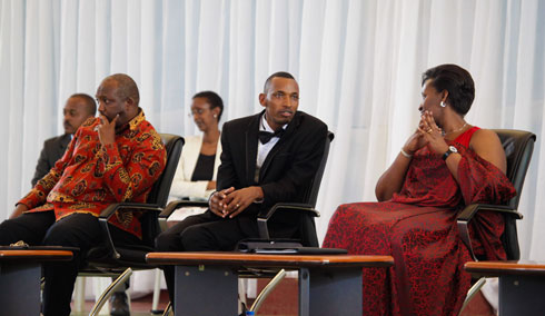 Abandi bayobozi batandukanye barimo Perezida wa IBUKA, Dr. Jean Pierre Dusingizemungu, bari bitabiriye ibi birori.