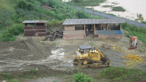 Hamwe mu ho GMC icukura amabuye y