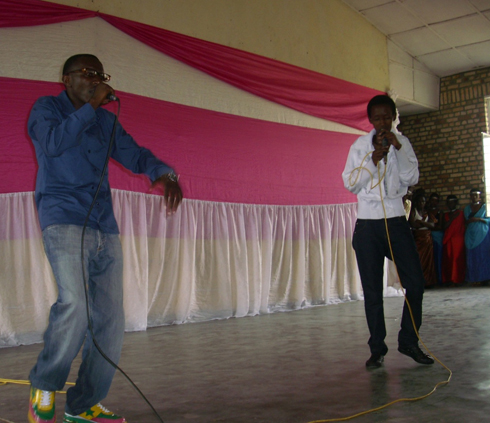 Mr BA yatangiye gususutsa imbaga y