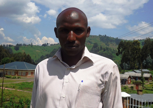 Gataliki Prosper,umuyobozi w'ikigo nderabuzima cya Rwankeri. 