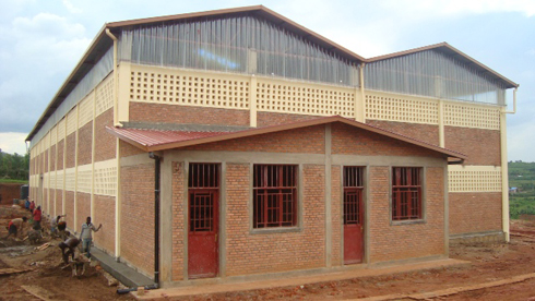 Uruganda rutunganya umuceri Perezida Kagame yubakiye abahinzi b