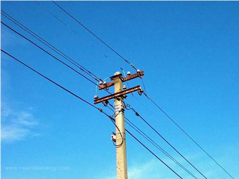 Abayobozi bamenyesheje abaturage ko amashanyarazi bazayagezwaho kandi ku buntu nta kiguzi.