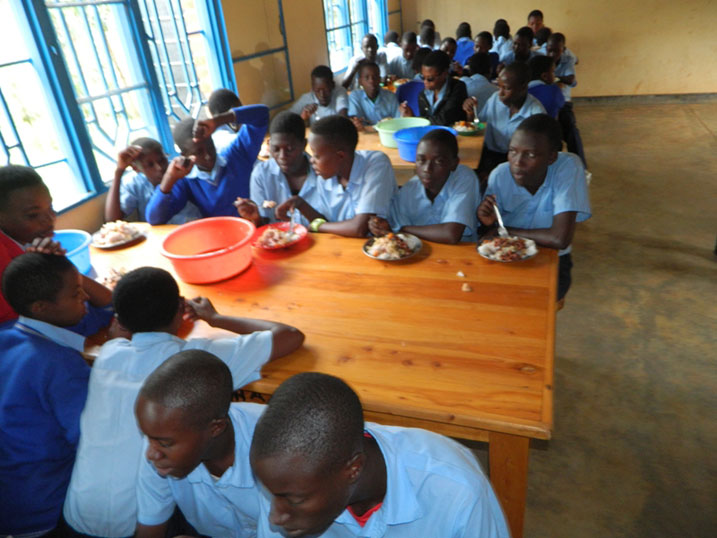 Kurira ku ishuri ngo byatumye abana babasha gukurikira amasomo ya nyuma ya saa sita neza.