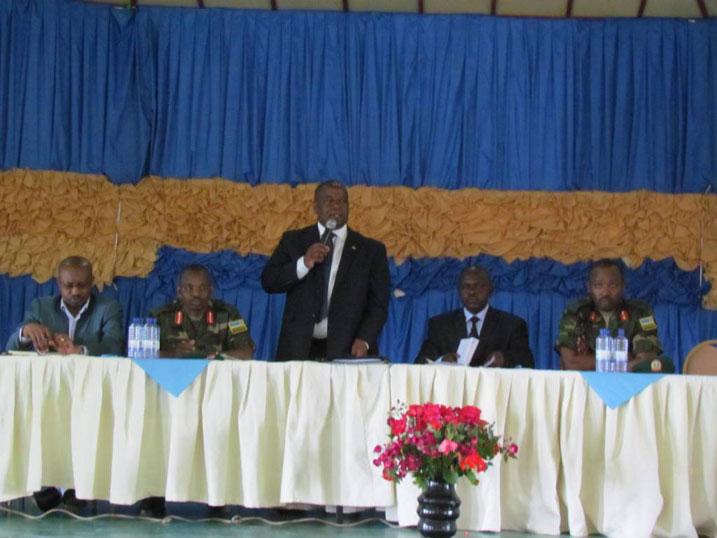 Guverineri Bosenibamwe Aime yahagurukiye guhashya amaberembetsi.