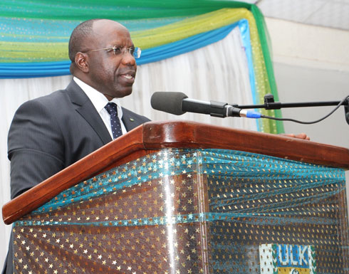 Ministiri w'Intebe, Dr Pierre Damien Habumuremyi, ubwo yasobanuriraga abanyeshuri biga muri ULK uko abona Perezida Kagame.