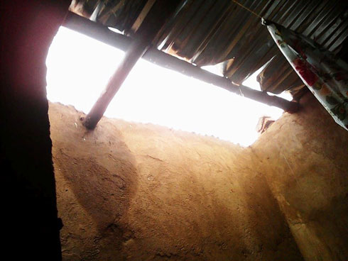 Hari inzu zasambutse ibice bimwe.