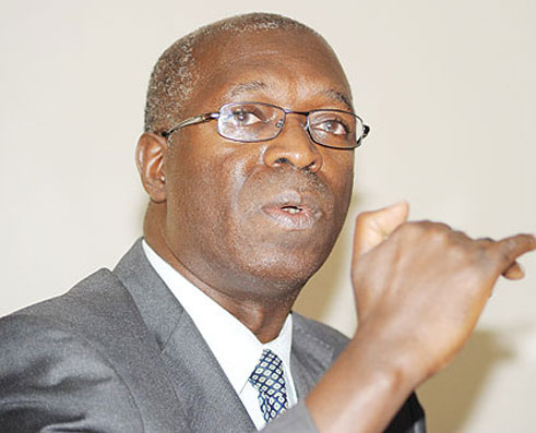 Minisitiri Murekezi arasaba Abanyarwanda kongera igihe cyo gukora