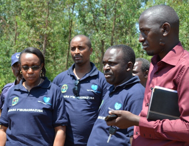 Abayobozi ba Hope and Homes for Children bari kumwe n