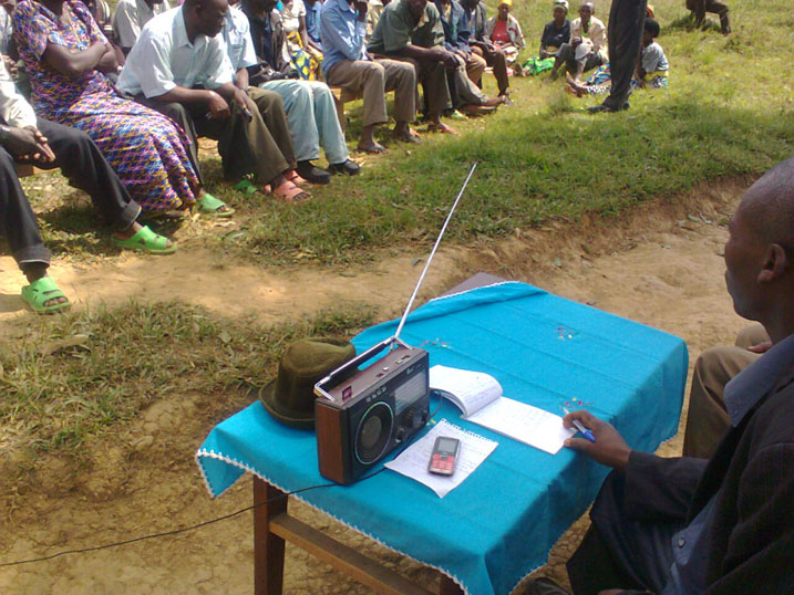 Mu karere ka Nyamasheke, nyuma y'ibirori bateguye bateze amatwi ijambo rya Perezida Kagame.