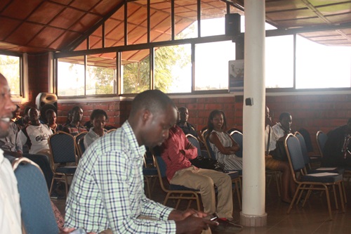 Urubyiruko rwo mu murenge wa Kimihurura rwakoze ubusabane runaboneraho gusobanukirwa kuri zimwe muri gahunda za leta.