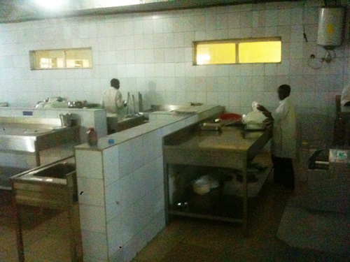 Mu gikoni cya La Palisse Hotels.