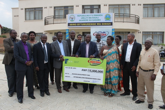 Rimwe mu mashyirahamwe rikorera muri uyu murenge rinahafite ibikorwa by'ubwubatsi ryageneye inkunga ikigega Agaciro Development Fund.