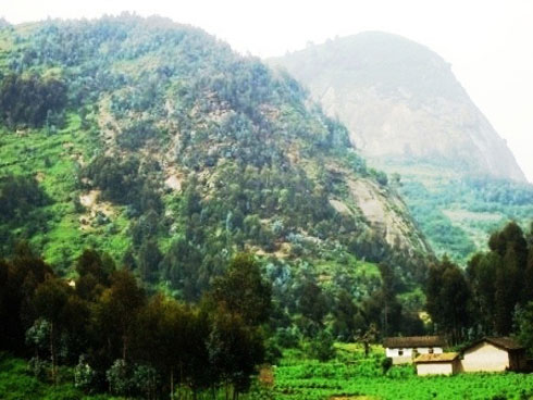 Aha bita ibere rya Bigogwe n'utundi dusozi ngo haba hamwe mu byiza nyaburanga byakurura ba mukerarugendo