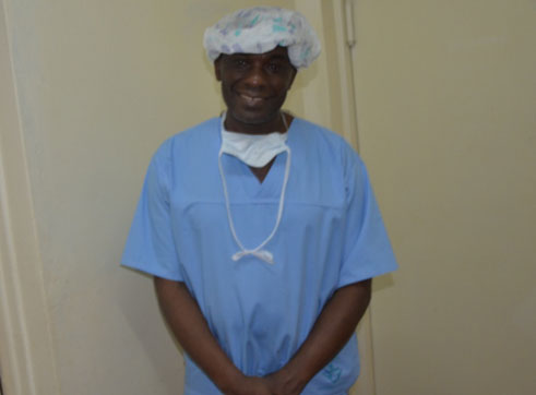 Dr Mechack ukuriye abari kuvura ibibari aramahagarira ababirwaye bose kugana ibitaro bya Gihundwe bakavurwa ku buntu