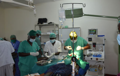 Aha ku bitaro bya Gihundwe baravura umwe mu barwaye ibibari