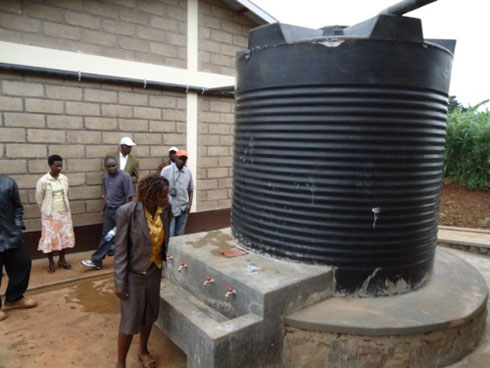 Ibigega bizajya bijyamo amazi.