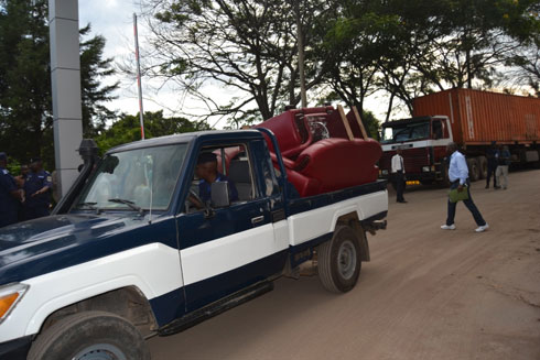 Ibikoresho abasubijwe Congo bari batunze nabyo byashyikirijwe Congo.