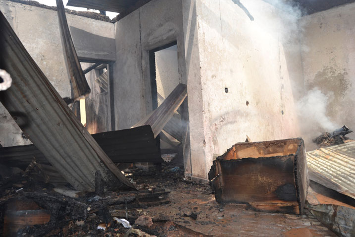 Ibikoresho binyuranye byari mu nzu byahiye birakongoka.