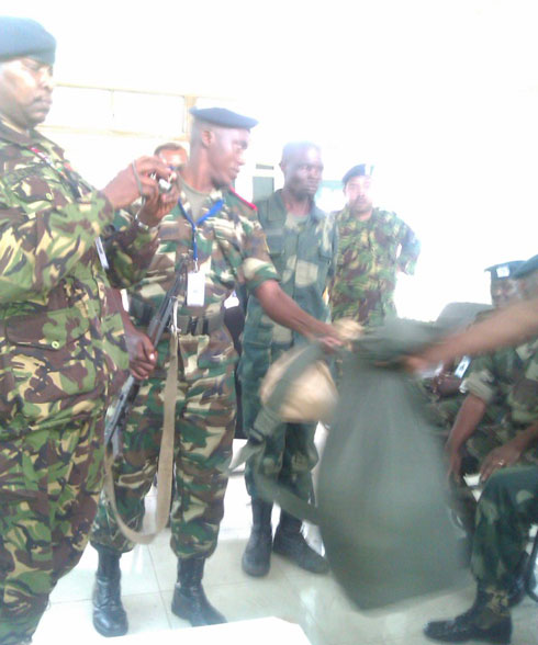 Ibikoresho bya Sgt Maj Kusukana Andre yinjiranye mu Rwanda yabisubijwe.