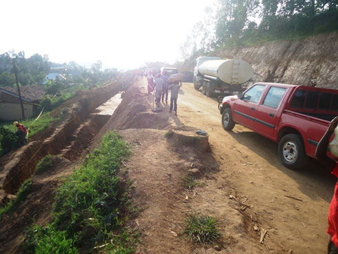 Ibikorwa by'umuhanda wa kaburimbo Mwityazo-Karongi byaratangiye.