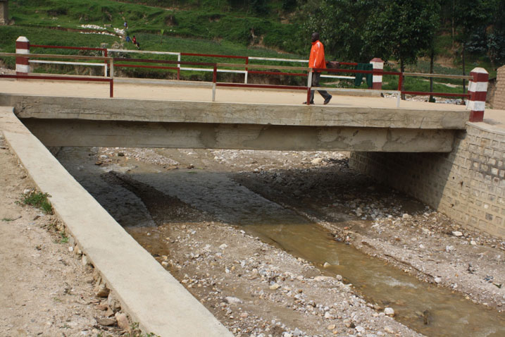 Ibikorwa remezo bikomeje kwiyongera.