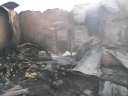 Ibyari mu nzu byose byakongotse.