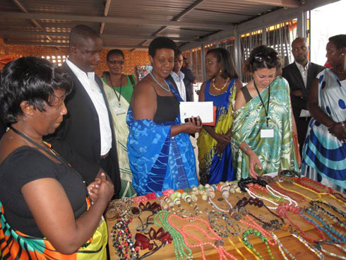 Ibyo bakora bizajya bibona isoko ku buryo bworoshye kuko ikigo kiri ku muhanda.