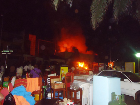 Ibikoresho bitandukanye babashije kurokora mu mazu yafashwe n