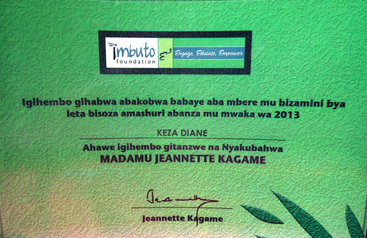 Icyemezo cy'ishimwe gitangwa buri mwaka na Madamu Jeannette Kagame, ku banyeshuri b'abakobwa baba aba mbere mu bizamini bya Leta.