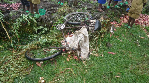 Igare ryari ripakiye ibijumba birameneka ndetse n'umupine w'imbere uragorama.