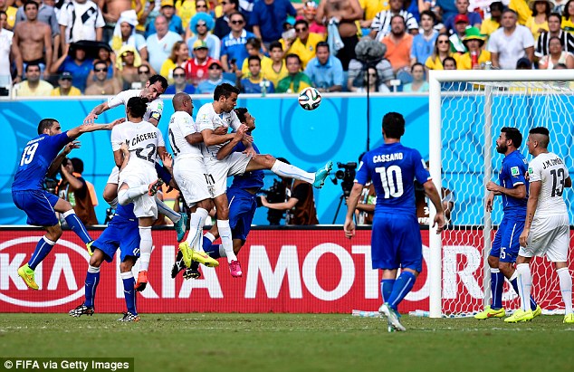 Igitego cya Diego Godin ku munota wa 81, nicyo cyasezereye Ubutaliyani.