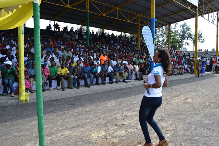 Iki gikorwa cyitabiriwe n'abahanzi King James na Knowless basusurukije Abanyamusanze.