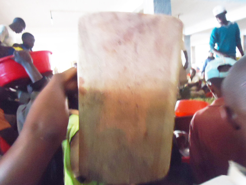 Ikibaho Gasongo yakubise umudozi w'inkweto.