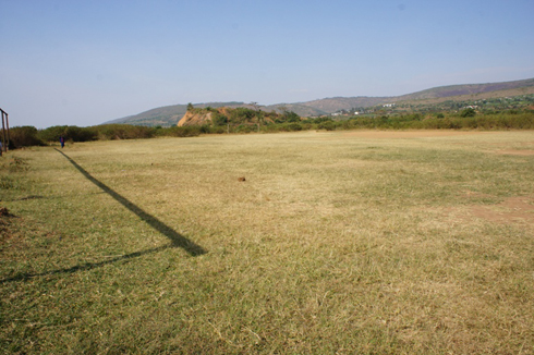 Ikibuga cy'iyo sitade kiracyari kizima.