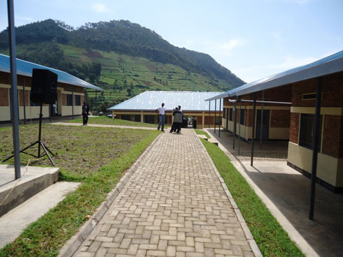 Ikigo Nderabuzima cya Kamubuga cyatinze gukora kubera ikibazo cy'ibikoresho n'abakozi bake. (Foto:L. Nshimiyimana)