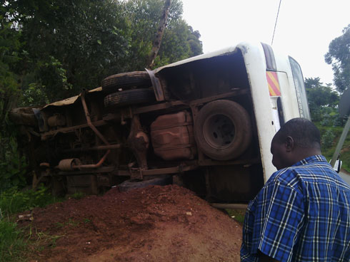 Imana yakinze ukuboko ntawahasize ubuzima.