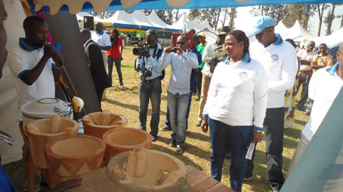 Imbabura zizwi ku izina rya CANARUMWE.