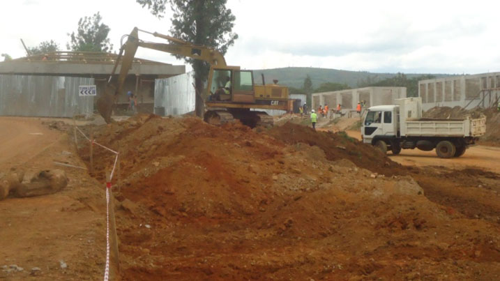 Imirimo yo kwagura umupaka wa Kagitumba irikomeje.