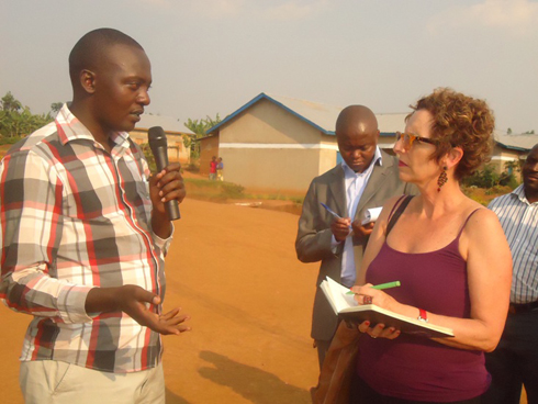 Impuguke zisobanurirwa ubuzima abaturage babaho mu mudugudu.