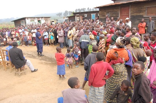 Impunzi z'Abanyecongo zisobanurirwa kujyanwa mu nkambi ya Nkamira zikabyanga.