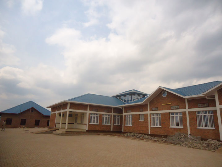 Imwe mu nyubako nshya ibitaro bya Kiziguro bimaze kwiyubakira.